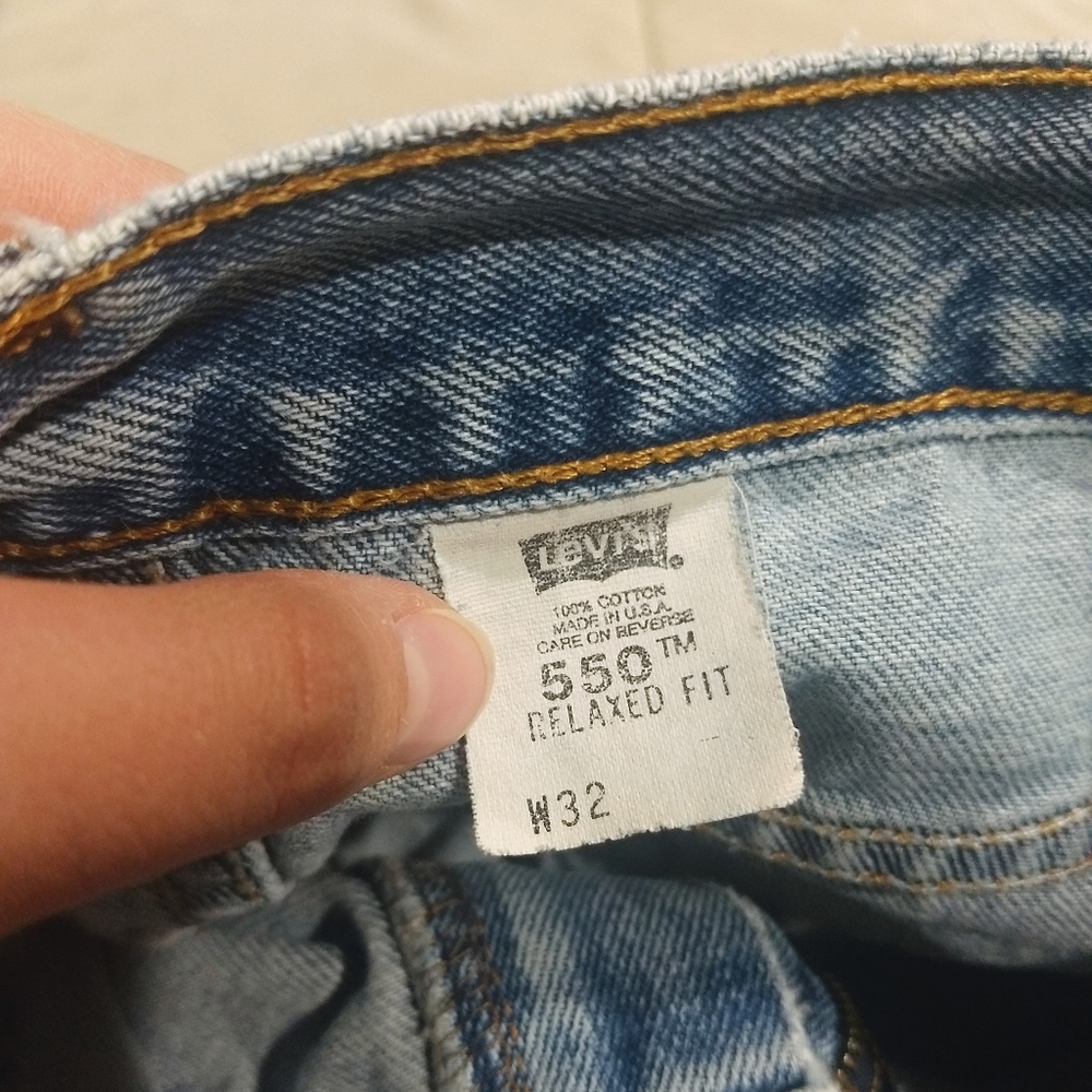550 Vintage Levi's Women's High Waisted Mom Shorts